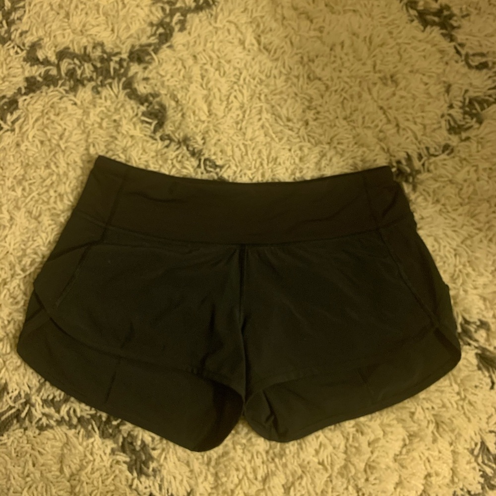 lululemon speed up shorts 2.5